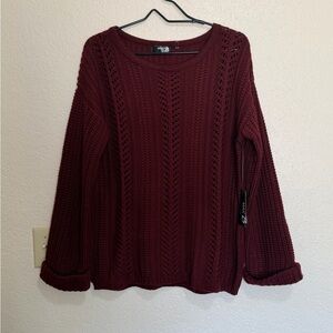 NWT Mak by Mak B womens sweater. Size L maroon